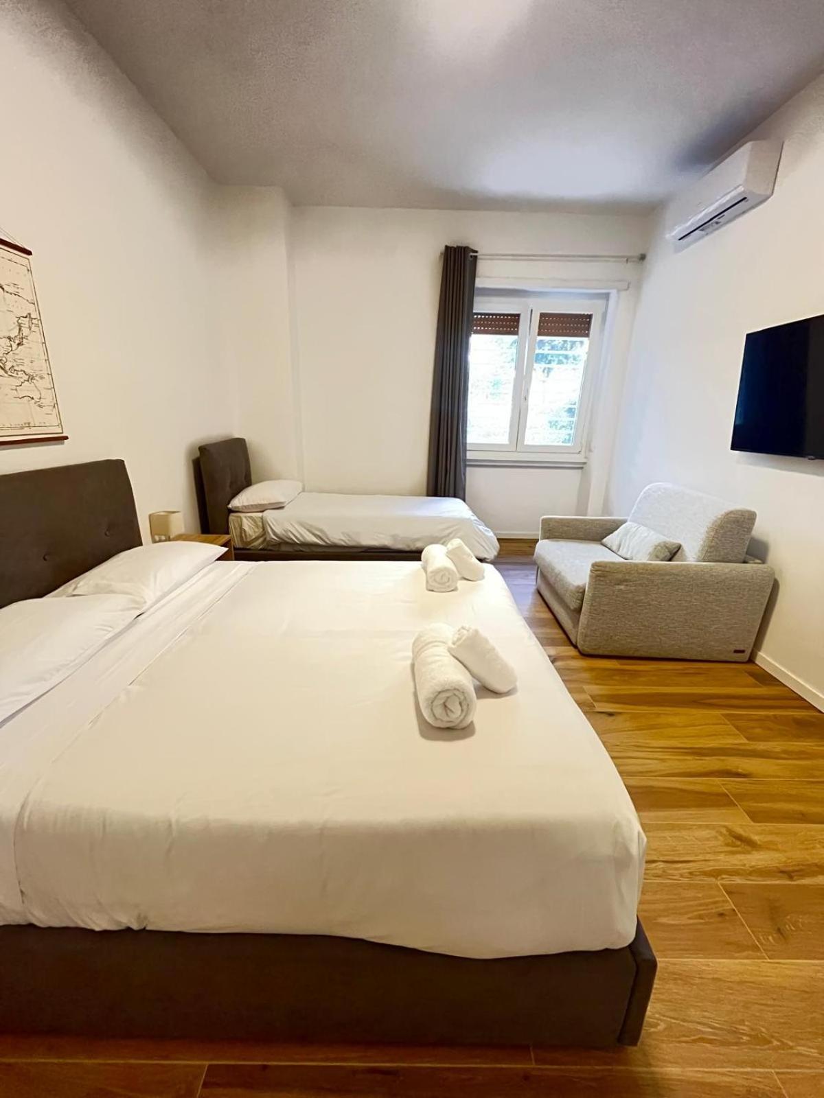 Casa Miseno, Independent Near Metro B Appartamento Roma